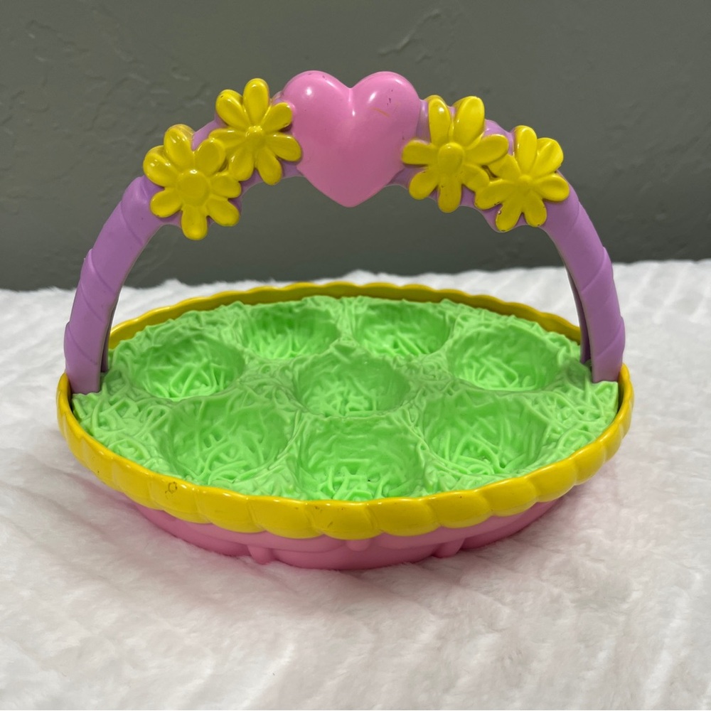 Hatchimals Colleggtibles Spring Easter Basket pink yellow toy‎